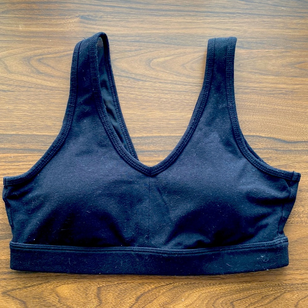 Old Navy Sz Medium Black Sports Bra LIKE NEW